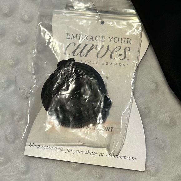 Embrace Your Curves™ by Miracle Brands® Women's Plus Swimsuit 1X BNWT - Picture 5 of 6